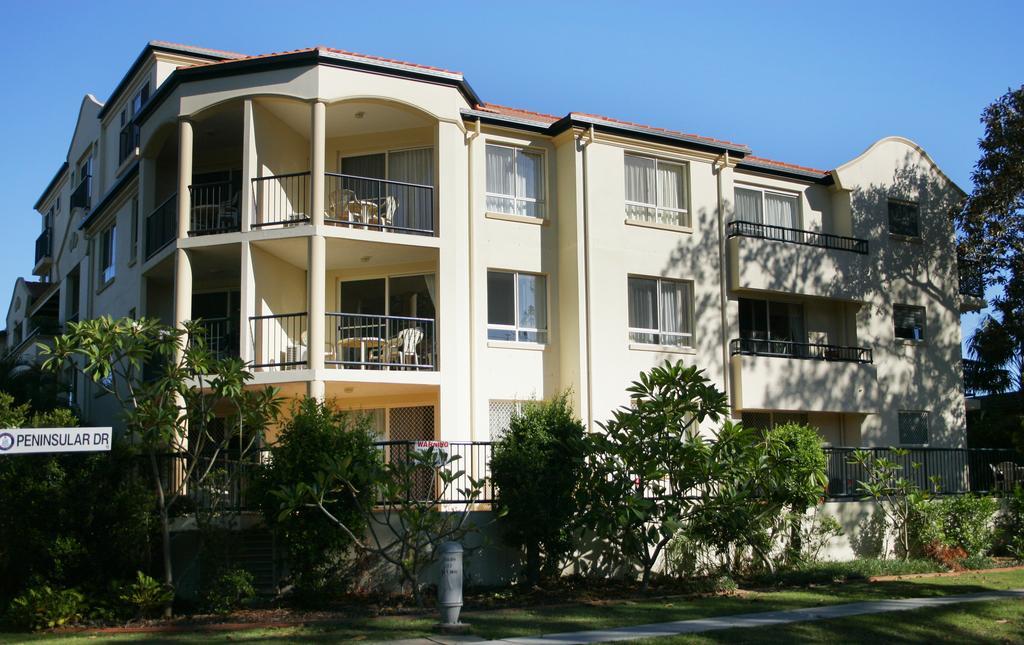Sunset Island Resort Gold Coast Exterior photo