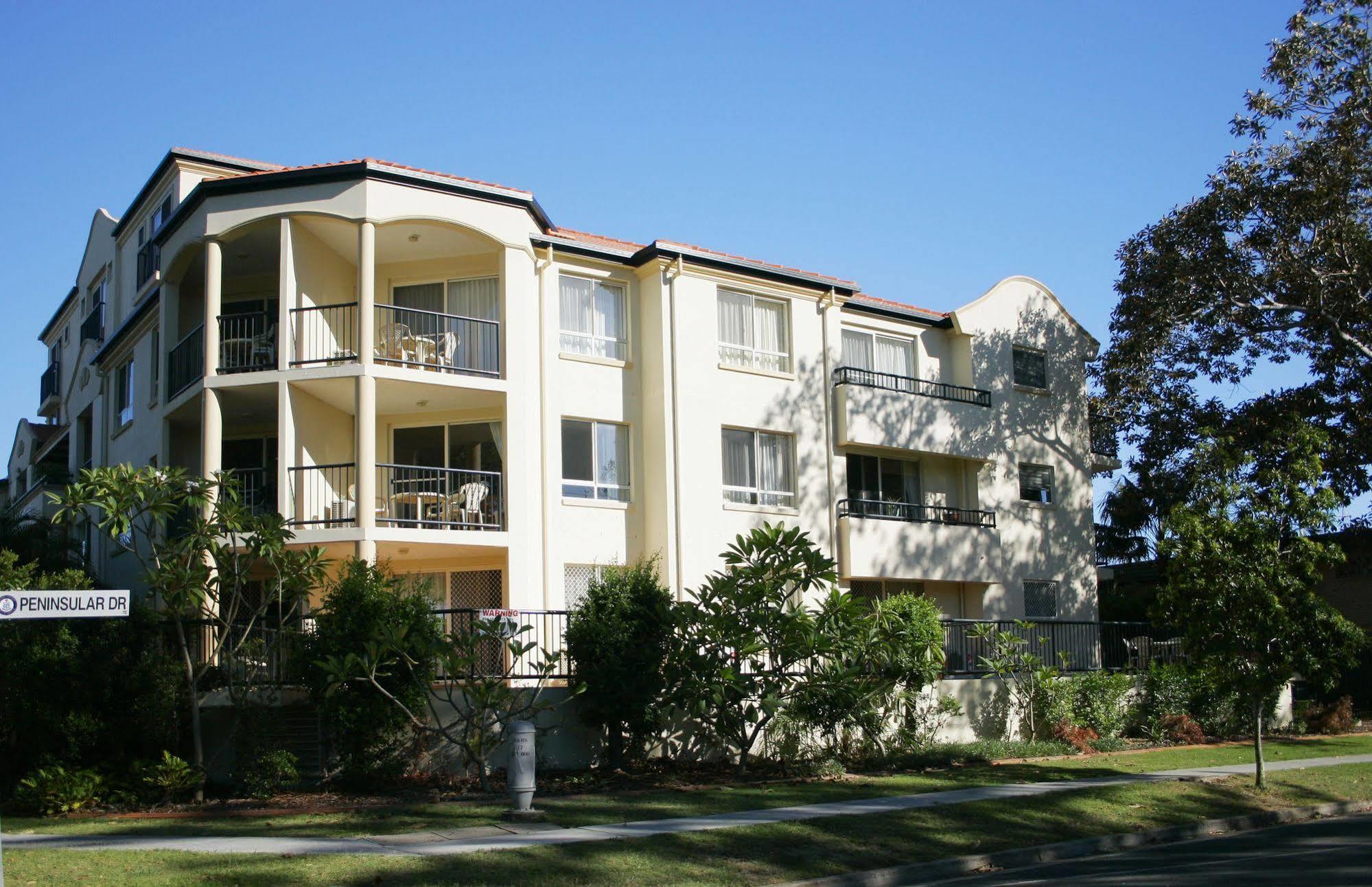 Sunset Island Resort Gold Coast Exterior photo