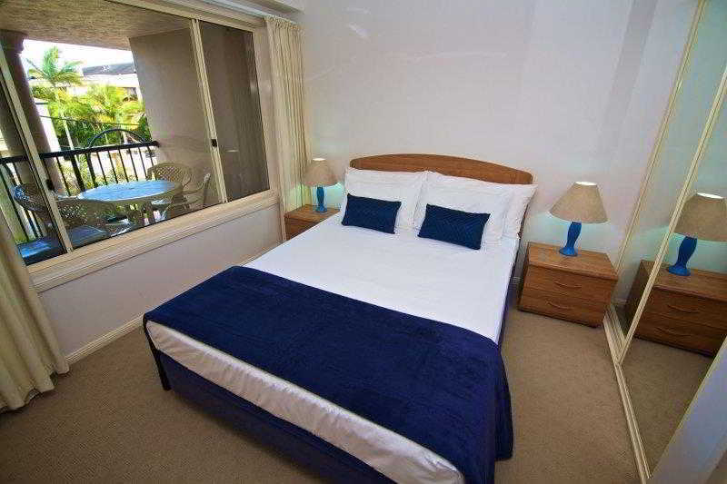 Sunset Island Resort Gold Coast Exterior photo